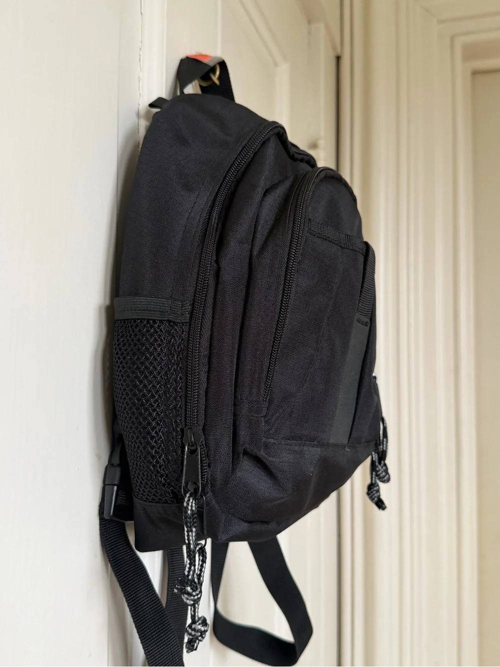 N/A compact black